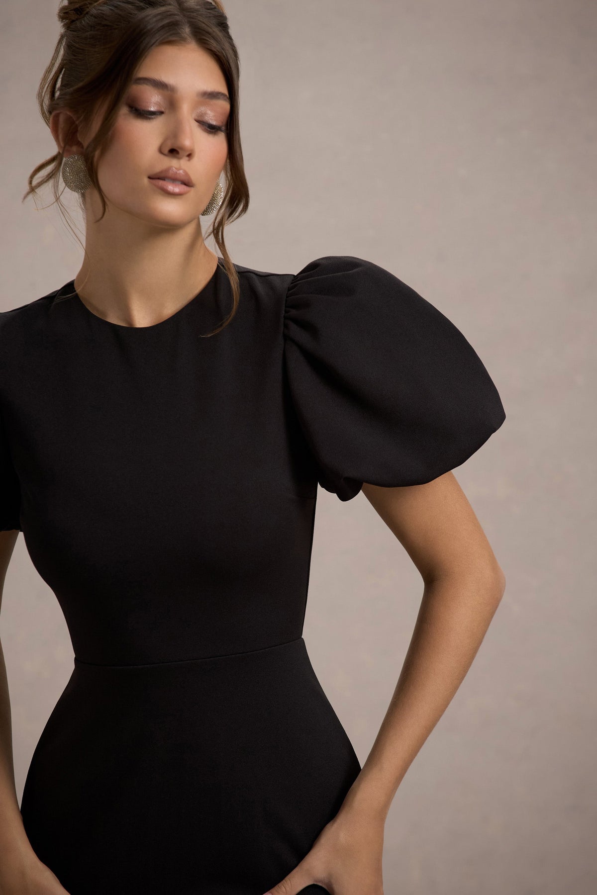 Love Letters | Robe longue noire à manches bouffantes