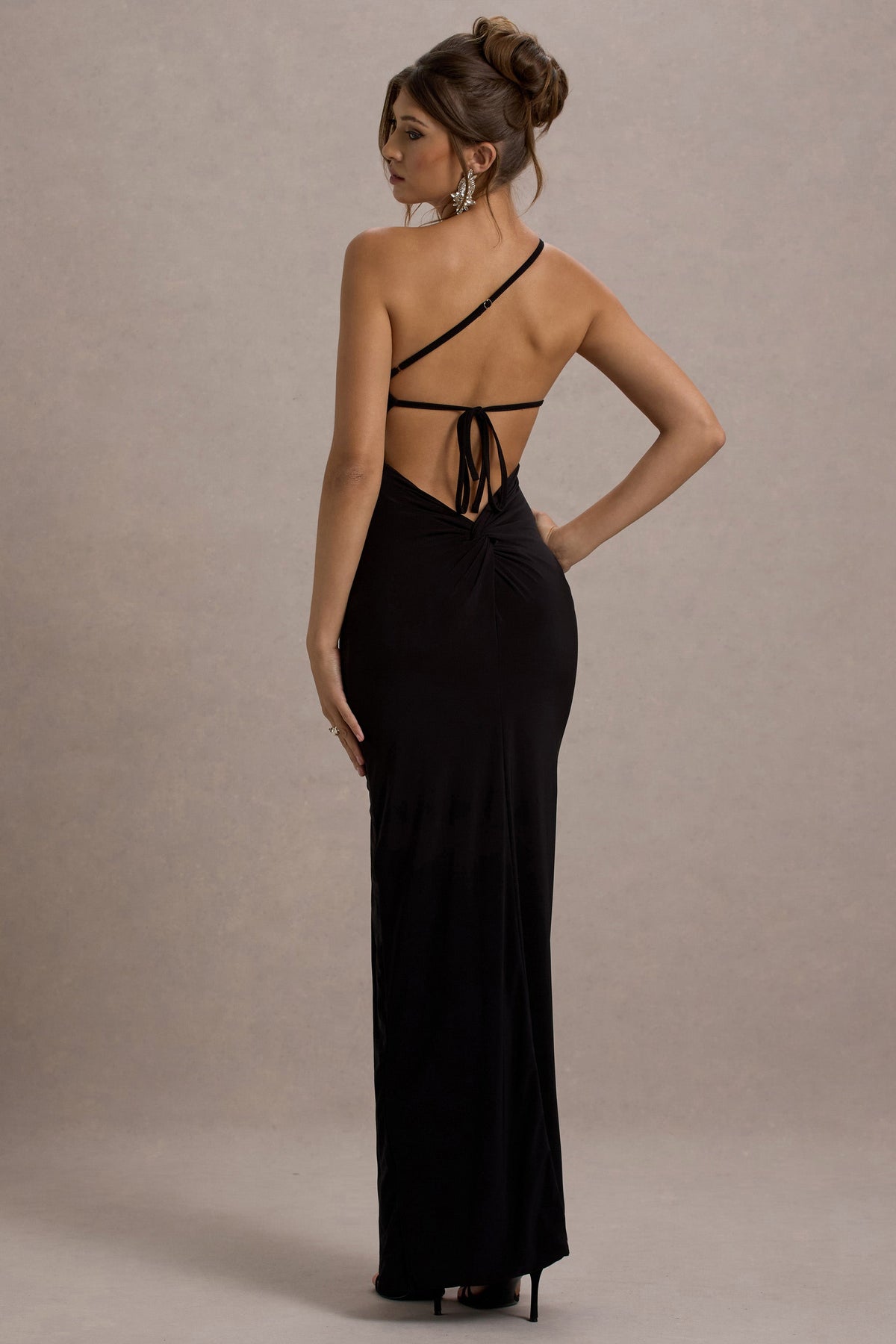 Dressing Up | Robe longue noire à une épaule et dos ouvert